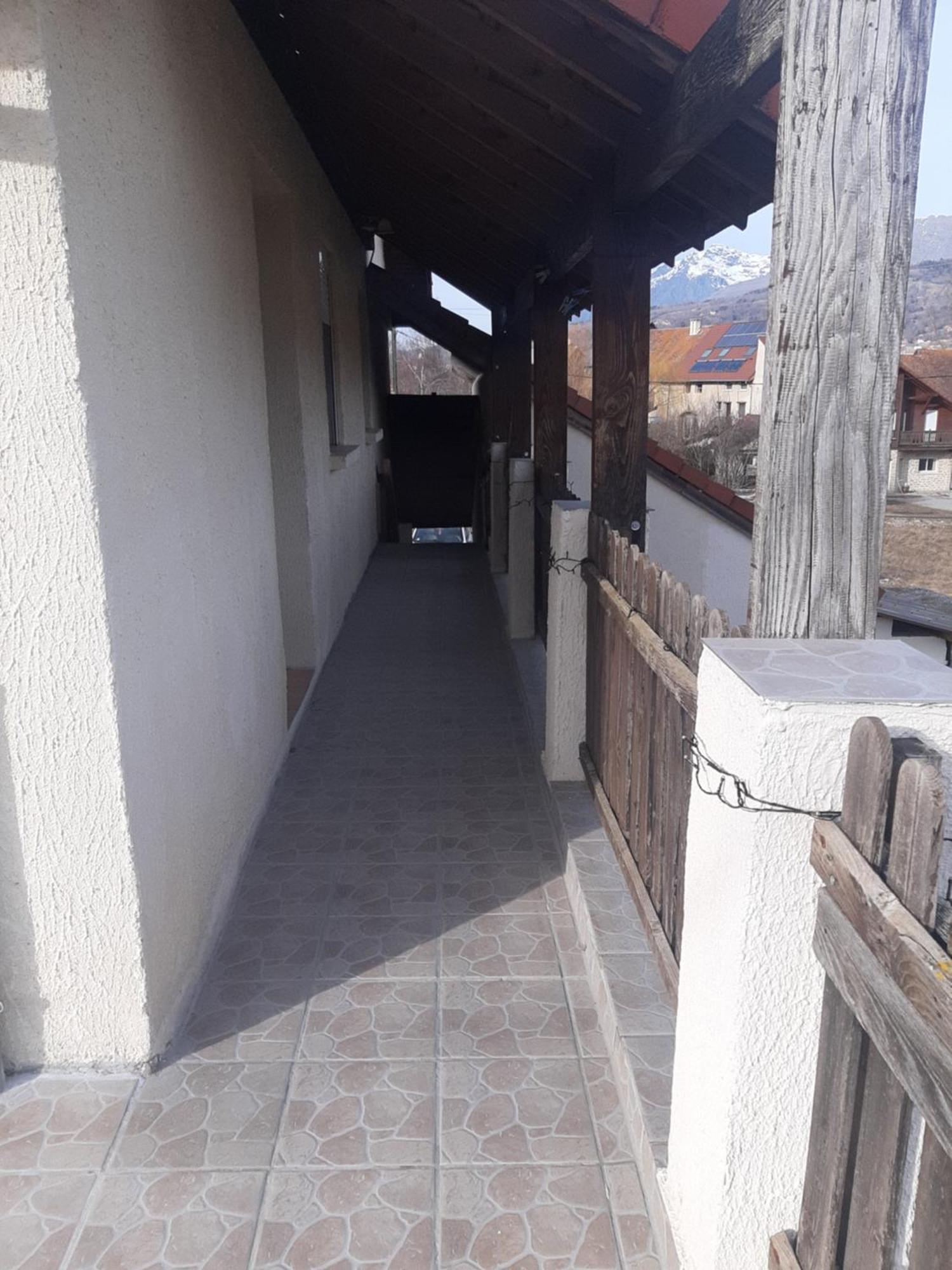 Gogo Location 1 Apartment Forest-Saint-Julien Exterior photo